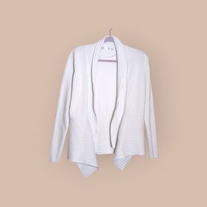 Passport Elegant White Cardigan